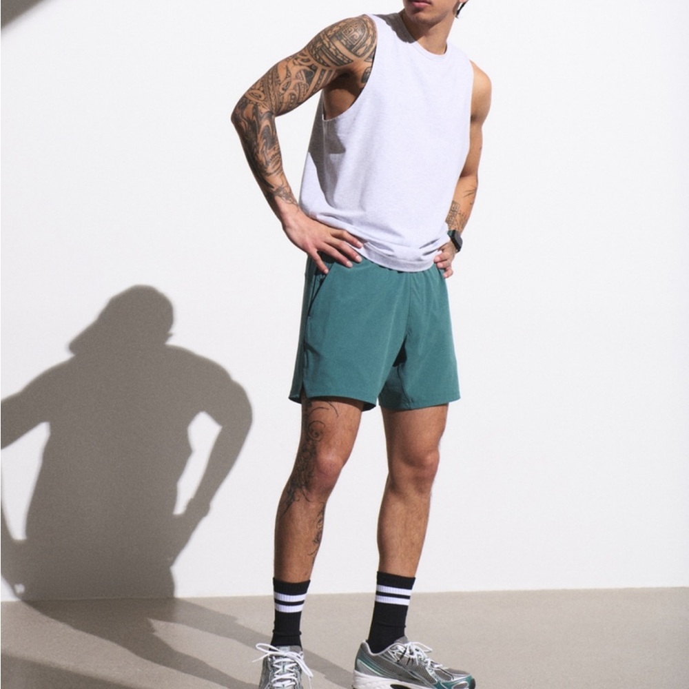 Men's Abercrombie YPB Motion Tek Lines Ready Short Teal